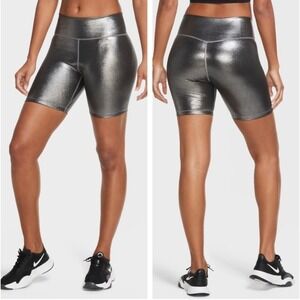 NWT Nike One Icon Clash Silver‎ Shimmer Tight Fit 7" Mid Rise Shorts